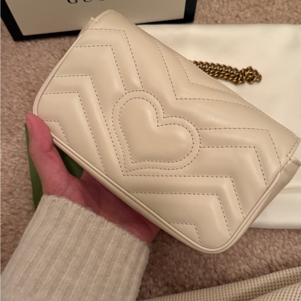 Gucci GG Marmont mini shoulder bag - Picture 3 of 9